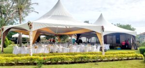 Hexagon-tent-and-decoration